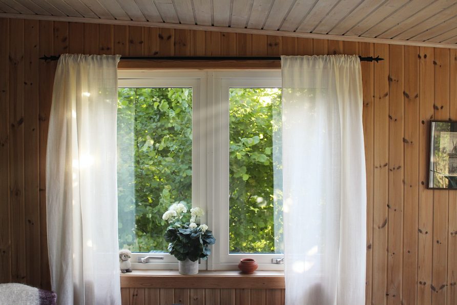 Fenster: Selber einbauen vs. Professioneller Fensterbauer