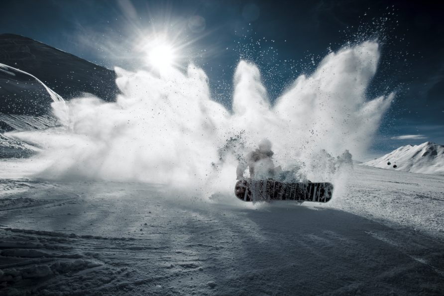 Winterurlaub: Snowboard mieten oder kaufen?